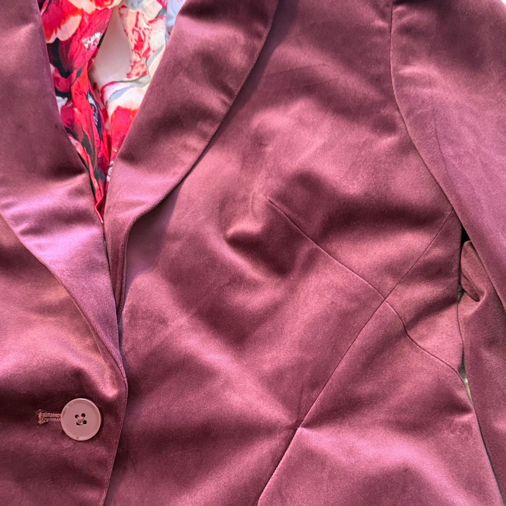 White House Black Market Deep Burgundy Velour Blazer - Picture 13 of 16